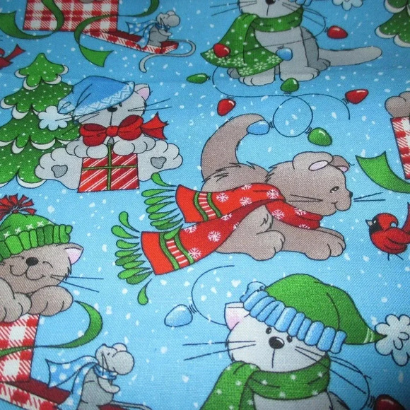 Christmas Apron For Kids, Two Pockets and a Ruffle - Picture 6 of 6